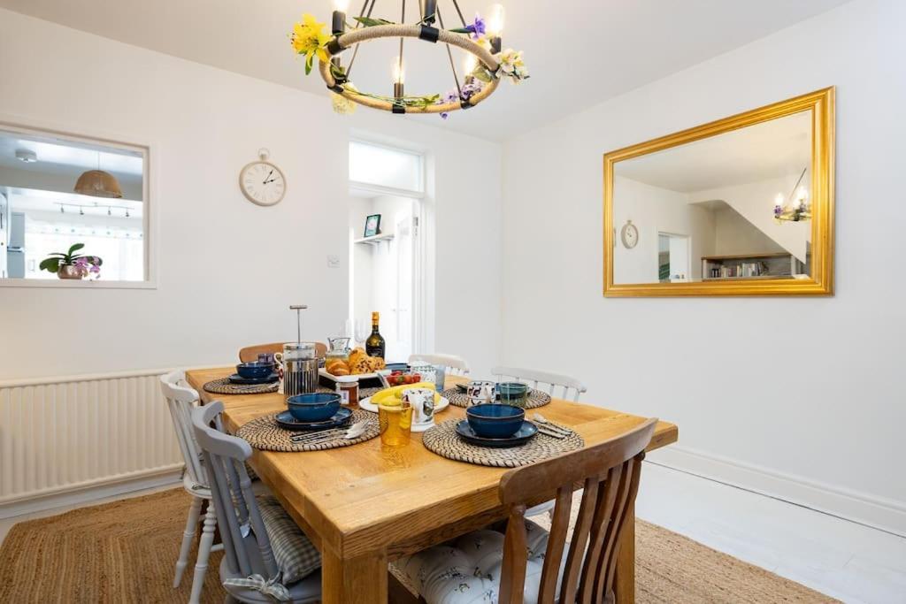 Pure B - Welcoming Bath City 3 Bed House Free Parking & Wifi Екстериор снимка