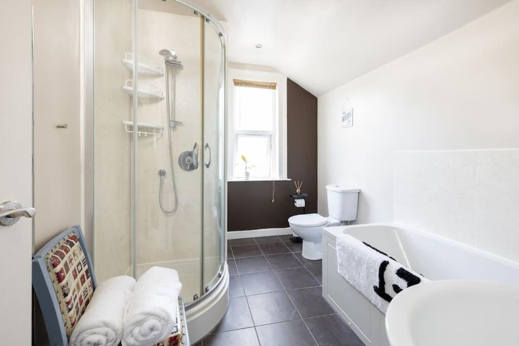 Pure B - Welcoming Bath City 3 Bed House Free Parking & Wifi Екстериор снимка